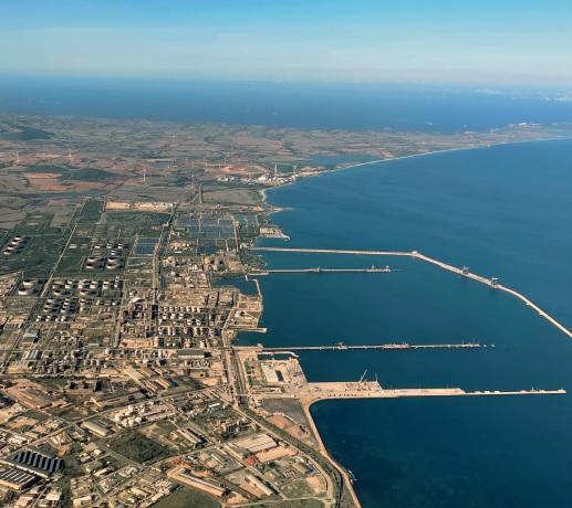 Svolta green per il porto di Porto Torres: energia elettrica dalle onde del mare
