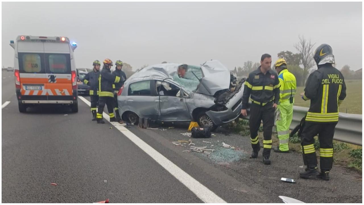 Incidente mortale in autostrada a Modena: 24enne sbalzato dall’auto e morto sul colpo