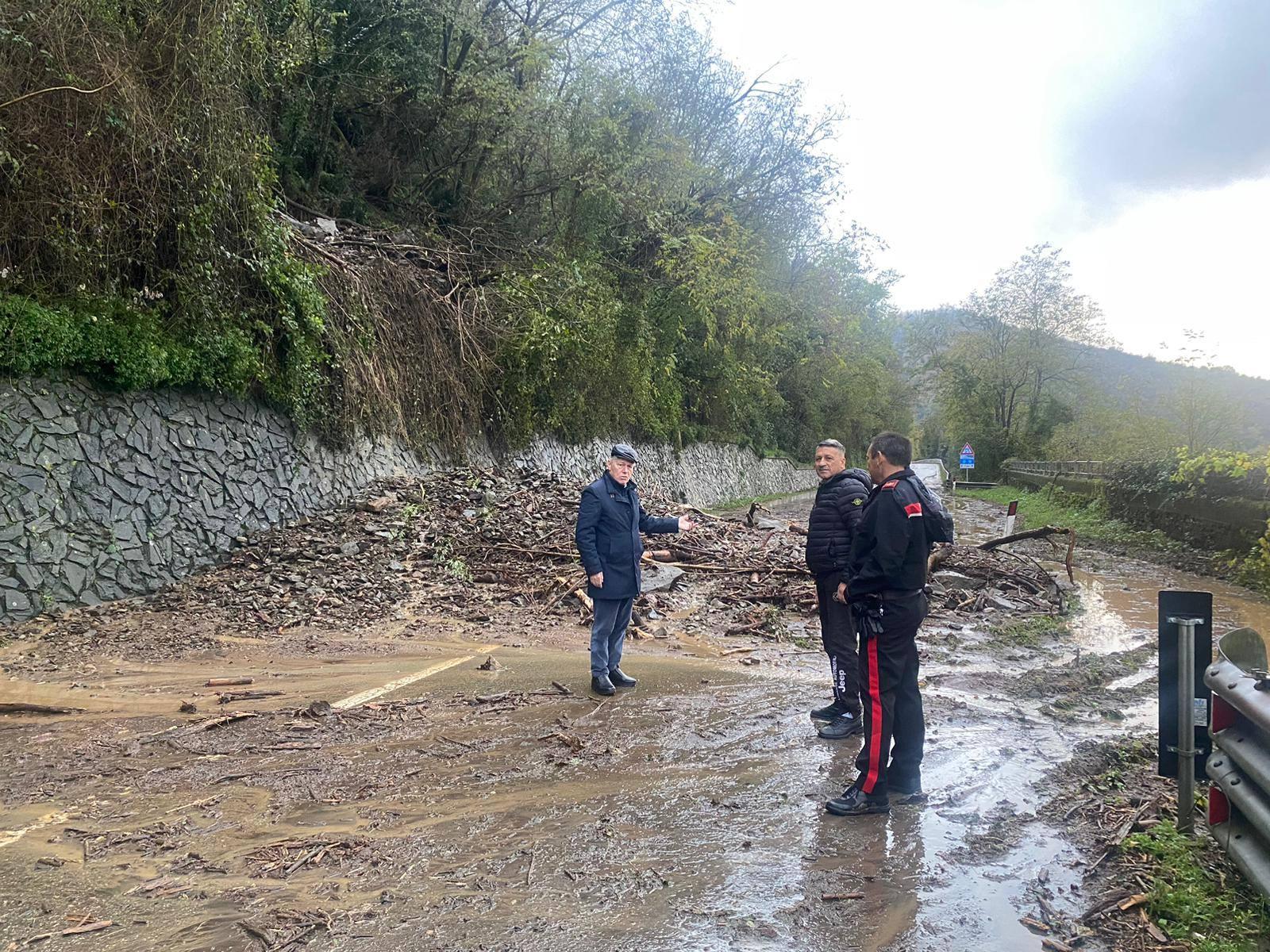 Aulla, maltempo: colata di fango e detriti sulla Strada “Delle Lame”<br>
