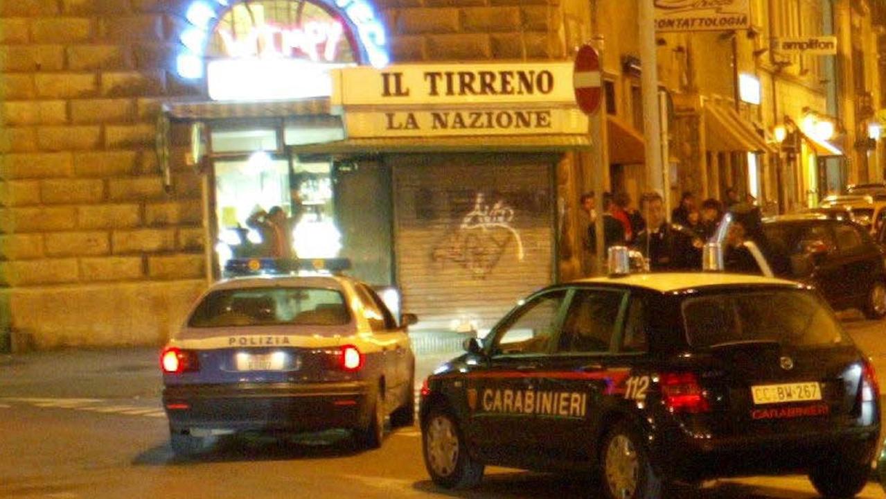 Un intervento della polizia in piazza Attias (foto d'archivio)