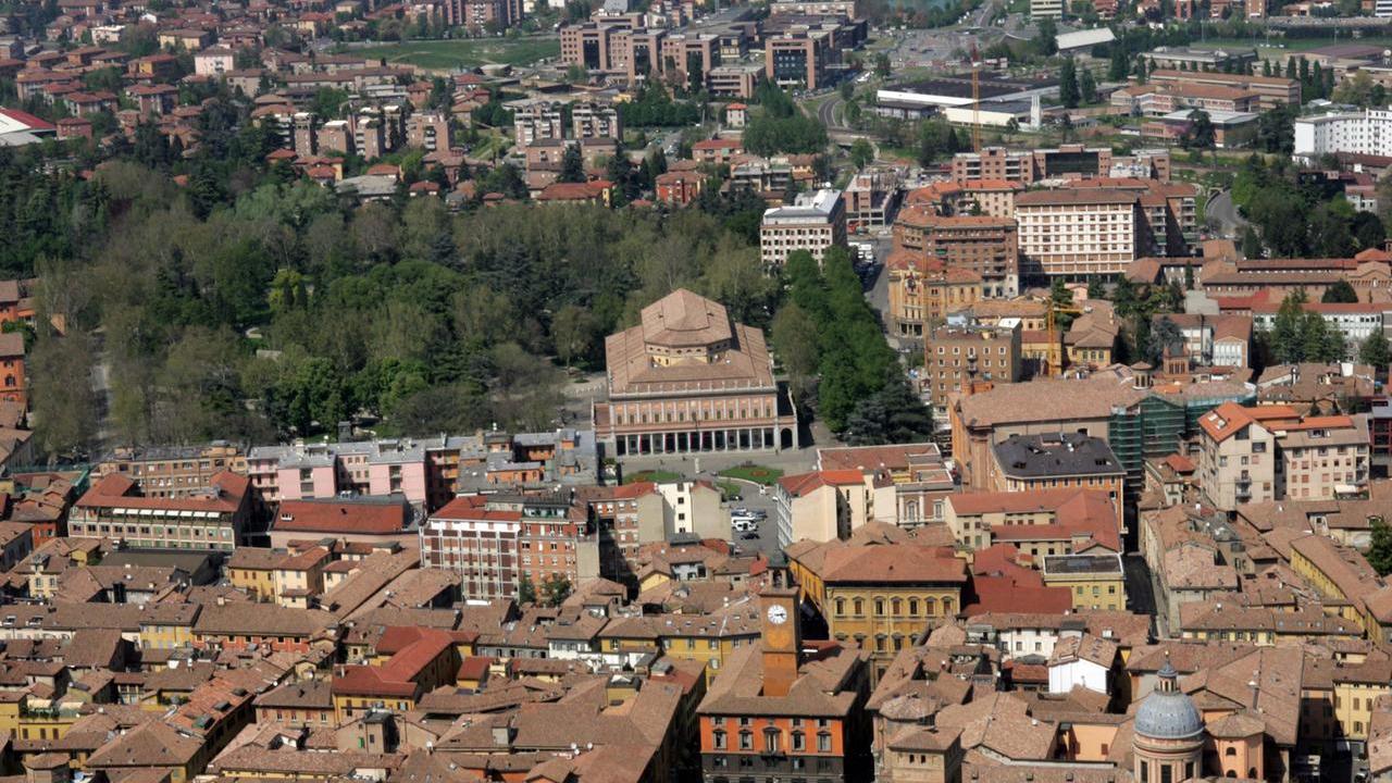 Reggio Emilia nella “top 4” in Italia per la crescita della criminalità: nel 2024 denunce in aumento del +10,45%