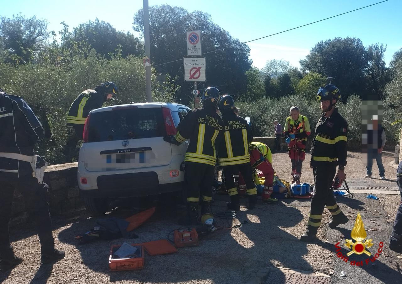 
	L'intervento dei vigili del fuoco


