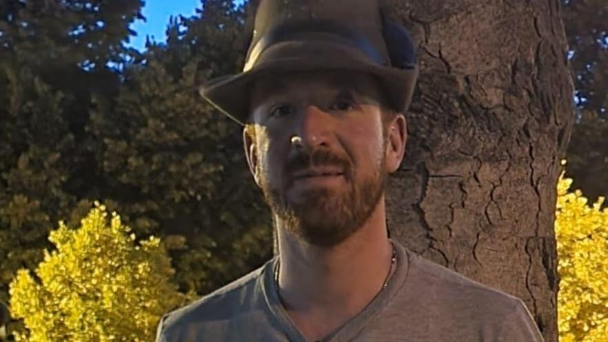 Addio a Davide Incerti, membro del Coro “La Baita” e alpino: aveva 36 anni