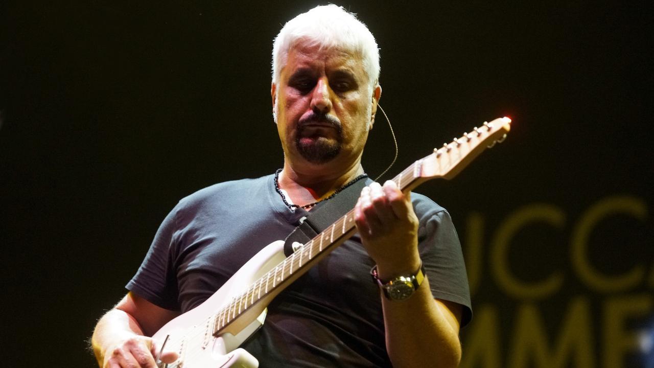 “Blues for Pino” a Sassari: il concerto-evento con gli storici musicisti di Pino Daniele