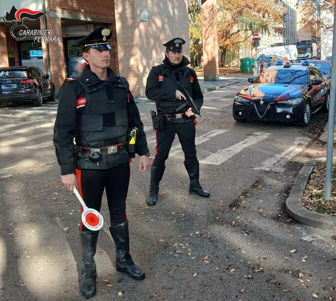 Sorpreso con trenta grammi di hashish, arrestato dai carabinieri a Ferrara