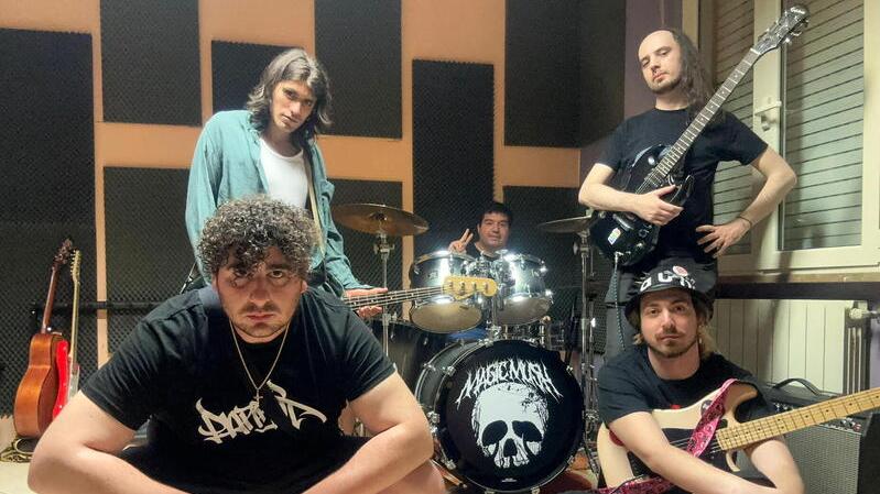 Da Livorno all' olimpo musicale: la band Magic Mush e il contratto con la società di Sony<br type="_moz" />