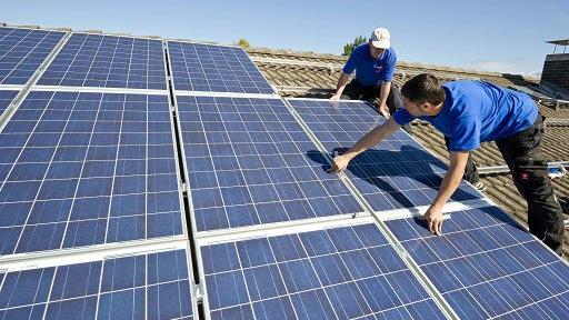 Frode sul Pnrr: impianto fotovoltaico installato nella villa e non in azienda. Imprenditrice agricola nei guai