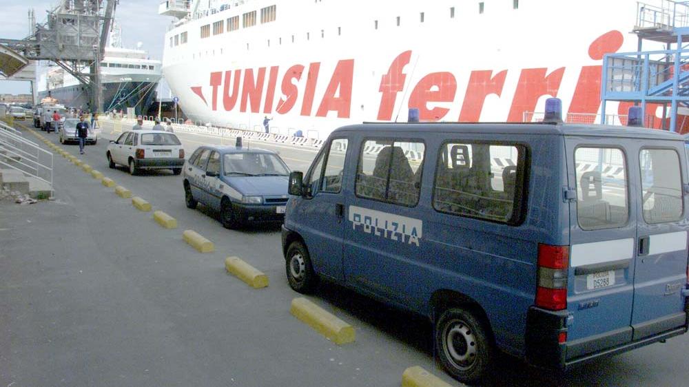 Un intervento in porto in passato della polmare