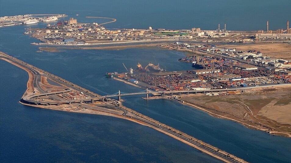 Il porto tunisino di Radès (foto Wikipedia / Citizen59)