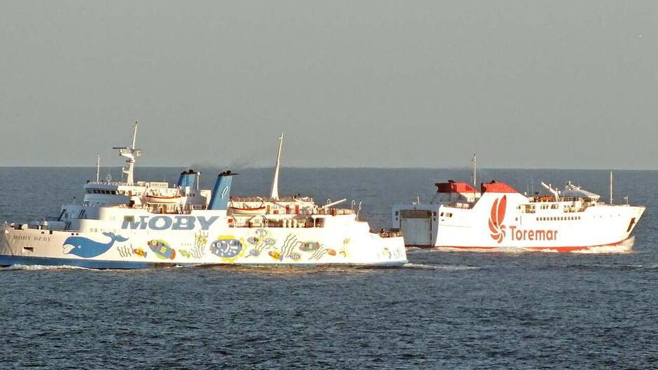 Alcuni traghetti (foto Paolo Barlettani, 2015)