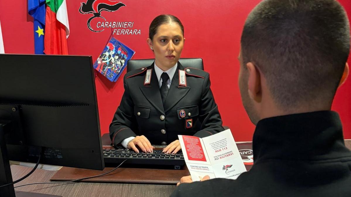 Rc auto, comacchiese truffato da un finto centro assistenza