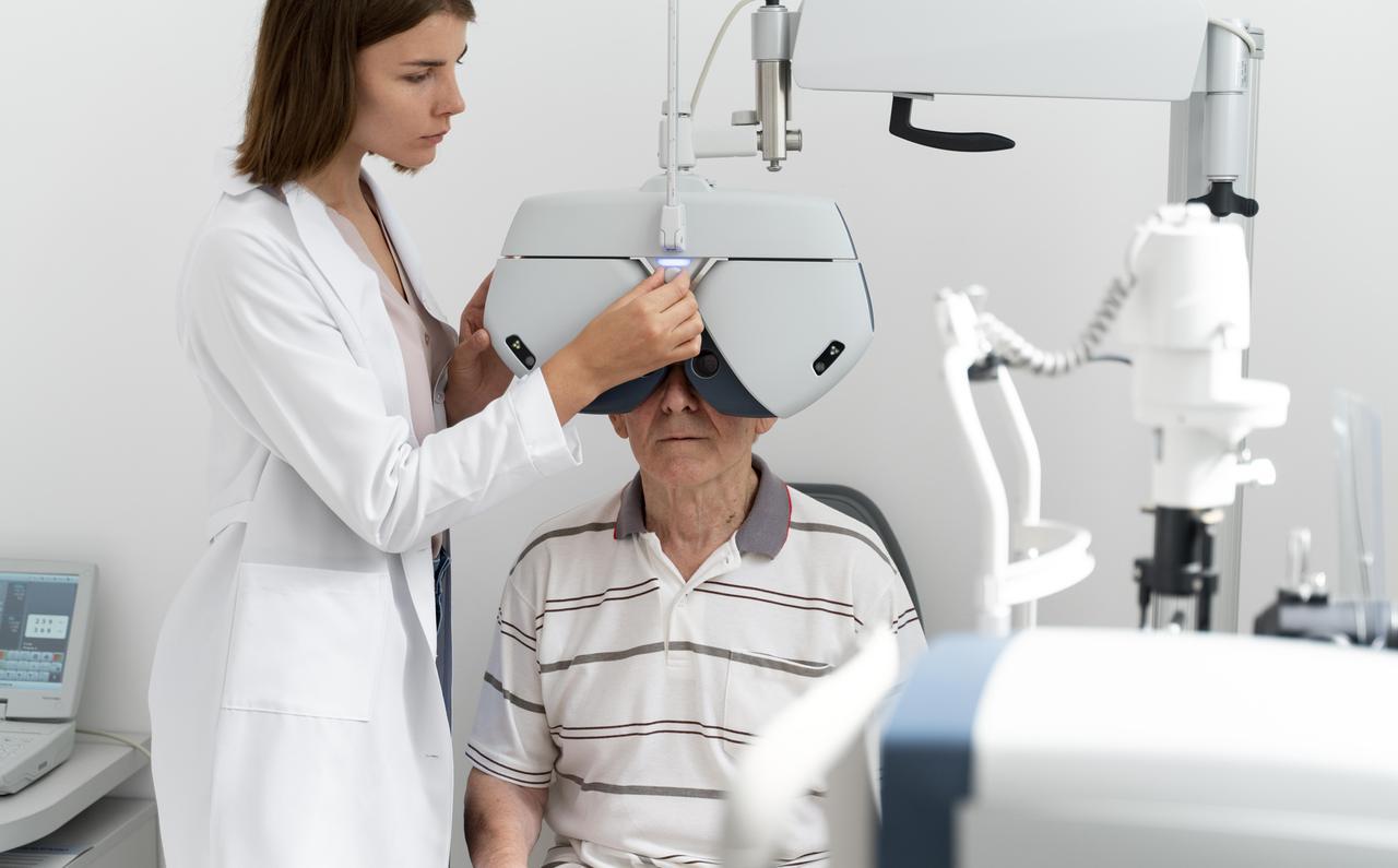 
	Visita oculistica (foto Freepik)

