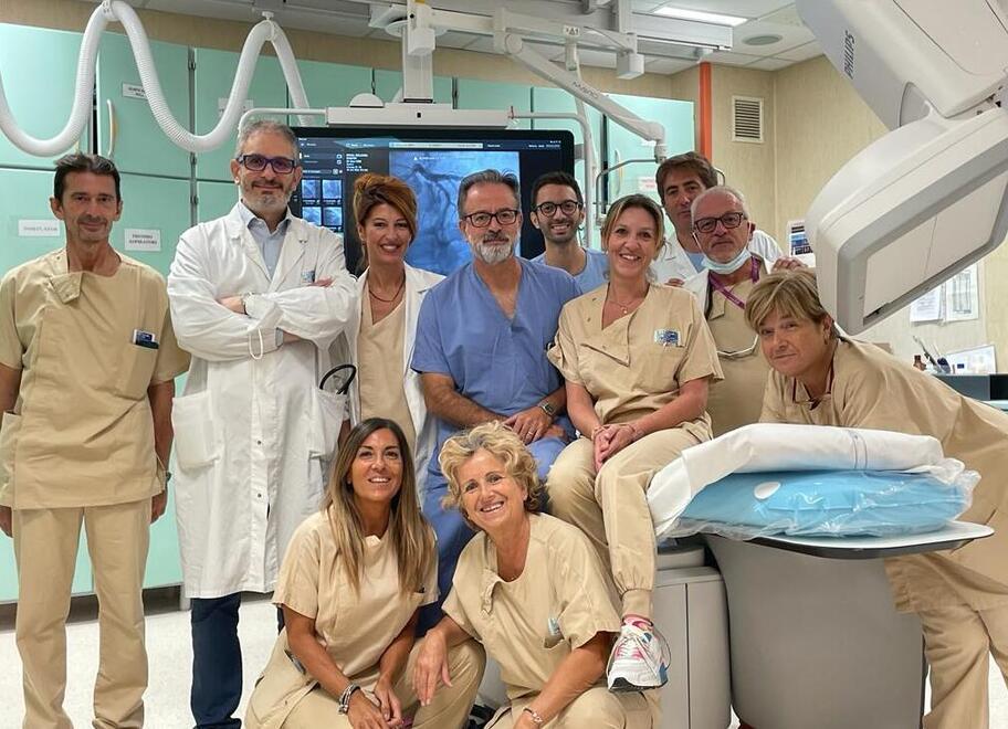 
	L&rsquo;&eacute;quipe della Cardiologia di Livorno guidata dal primario Emilio Pasanisi (il secondo da sinistra)

