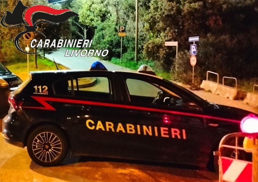 San Vincenzo, ruba cinquanta euro a un uomo: poi lo ferisce con un coltello