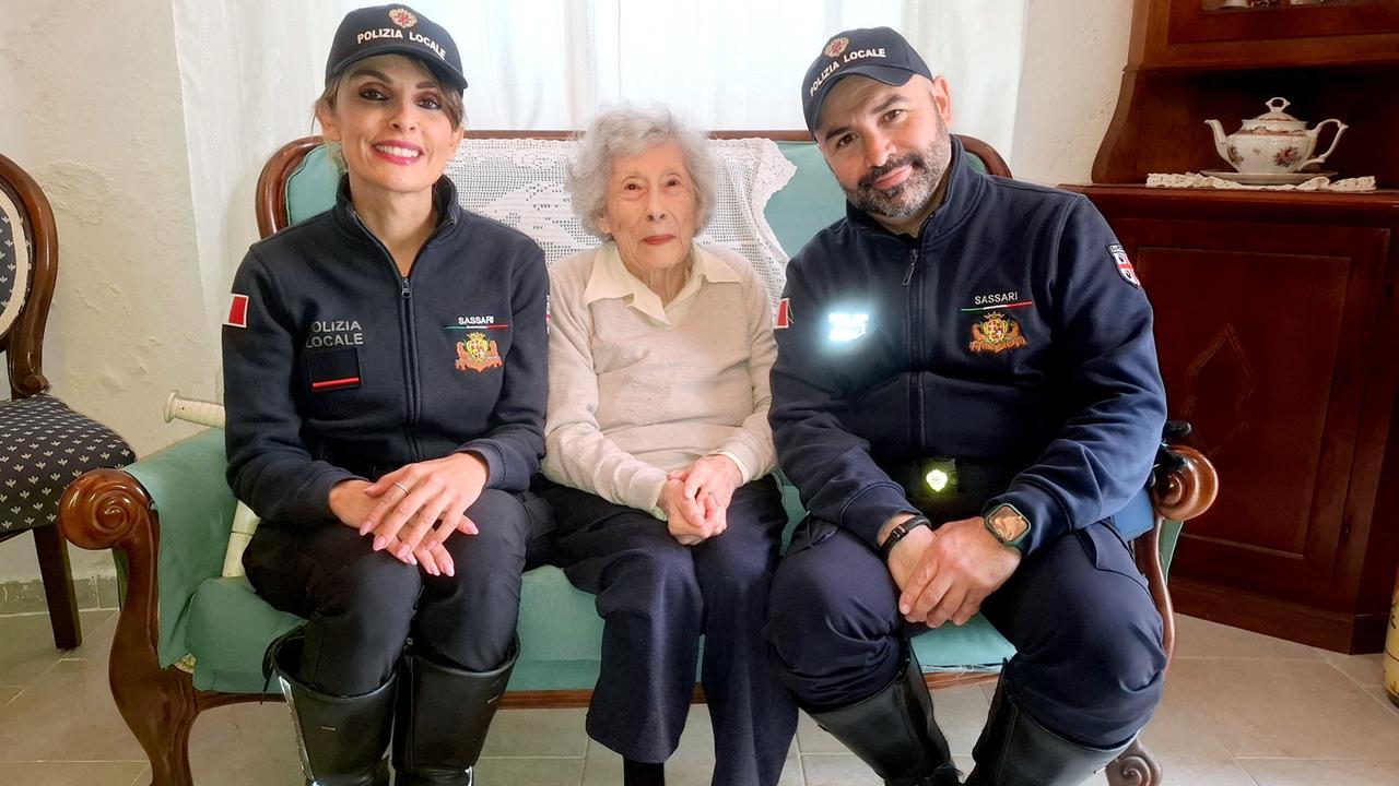 Maria Pedroni, 91 anni, testimonial per eccellenza del centro storico di Sassari: «Si vive bene, è una grande famiglia»
