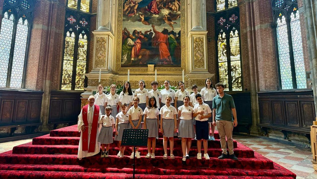 Notte d’Oro al Teatro Comunale di Ferrara. I Piccoli Cantori festeggiano 50 anni