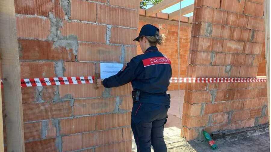 Sul posto i carabinieri