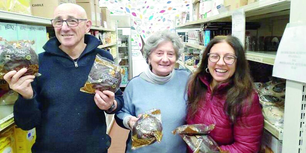 Ferrara, l’emporio solidale il Mantello ha aiutato oltre mille persone