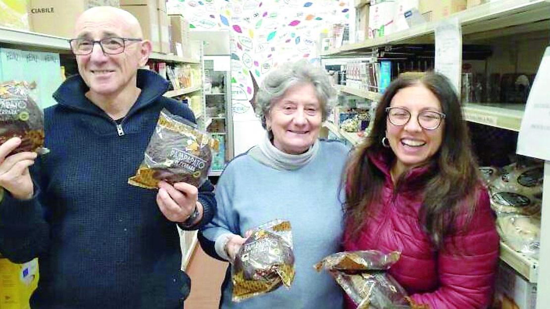 Ferrara, l’emporio solidale il Mantello ha aiutato oltre mille persone