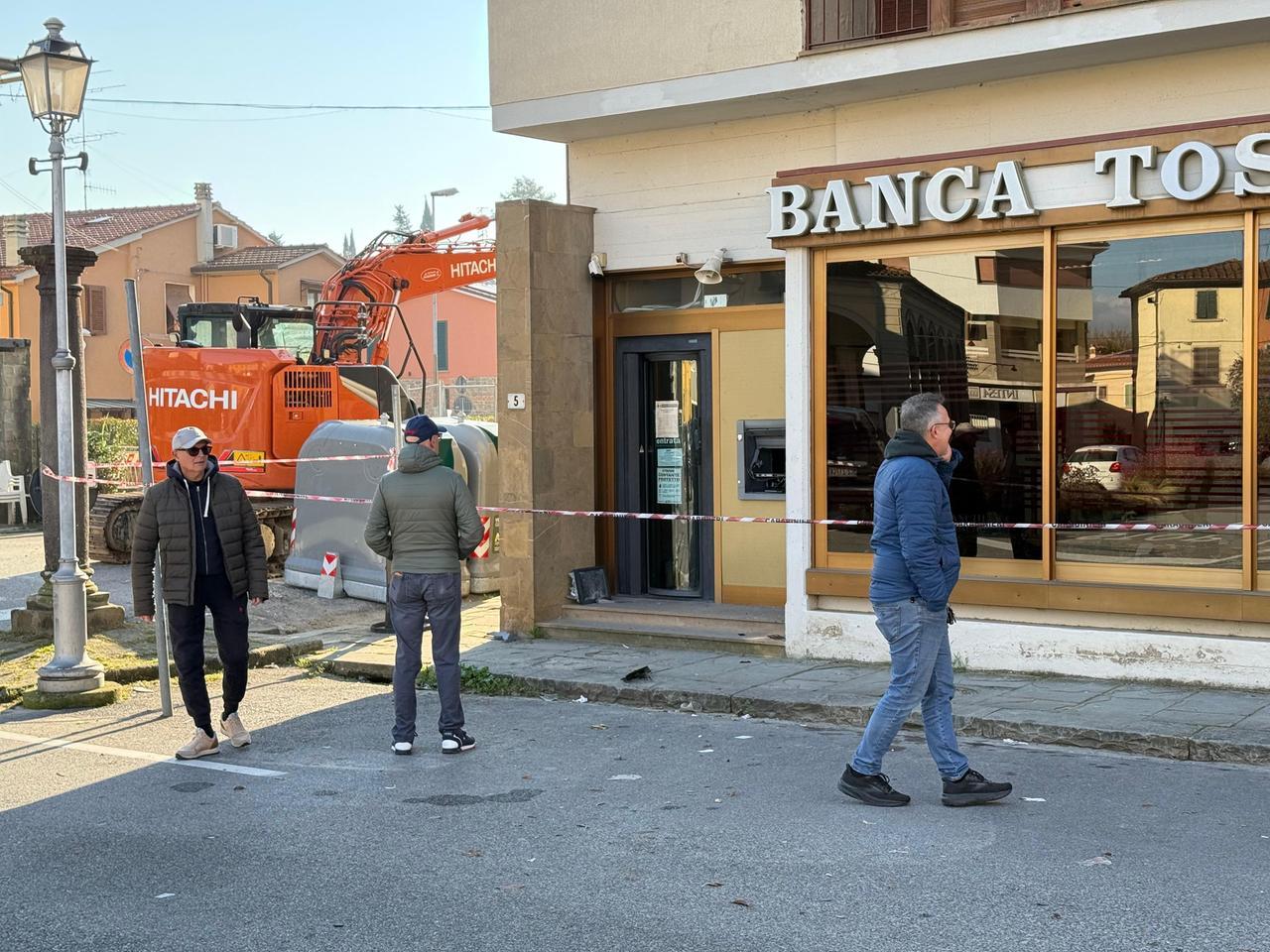 
	Il bancomat fatto saltare a Casalguidi (foto: Paolo Nucci)

