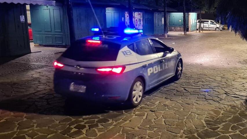 Polizia in piazza Garibaldi (foto d'archivio)