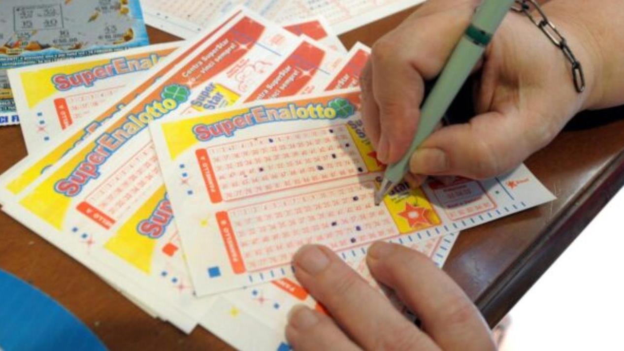 Un 5 al Superenalotto in provincia di Modena