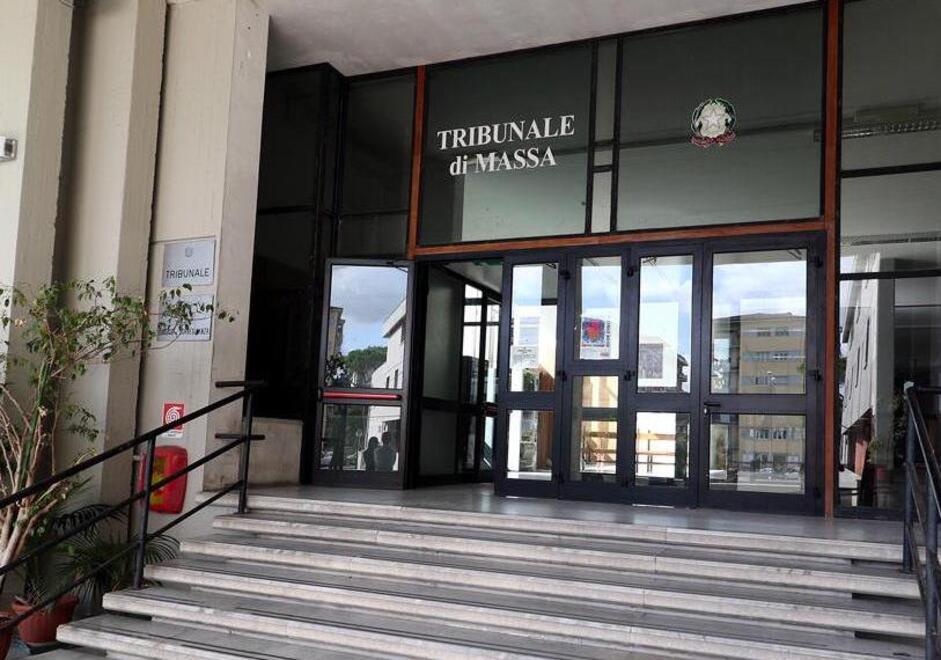 
	Il tribunale di Massa (foto d'archivio)

