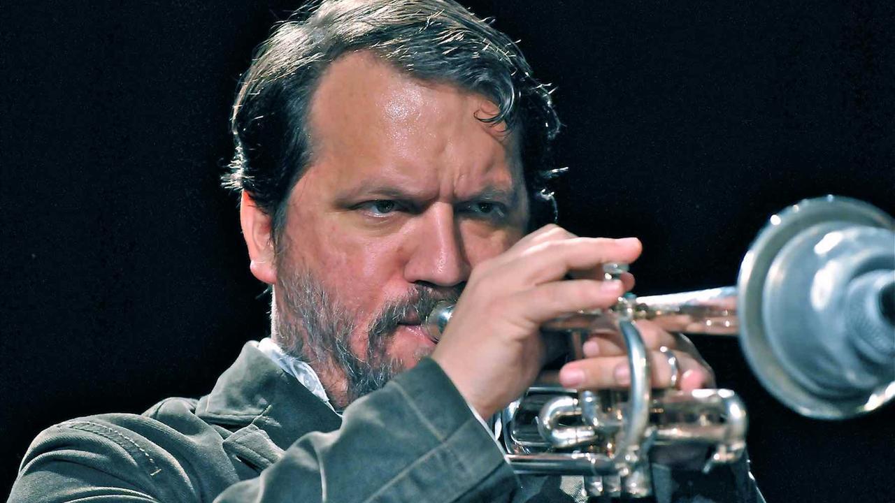 Al Teatro Ariosto la prima italiana di This Ever Existence Flare: viaggio cosmico nell’arte di Rob Mazurek