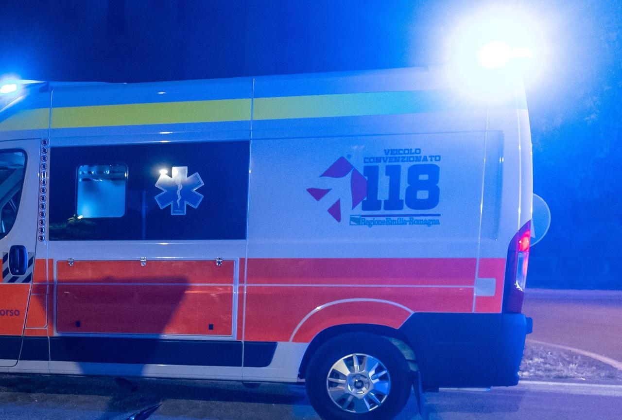 
	La donna &egrave; stata soccorsa dall'ambulanza

