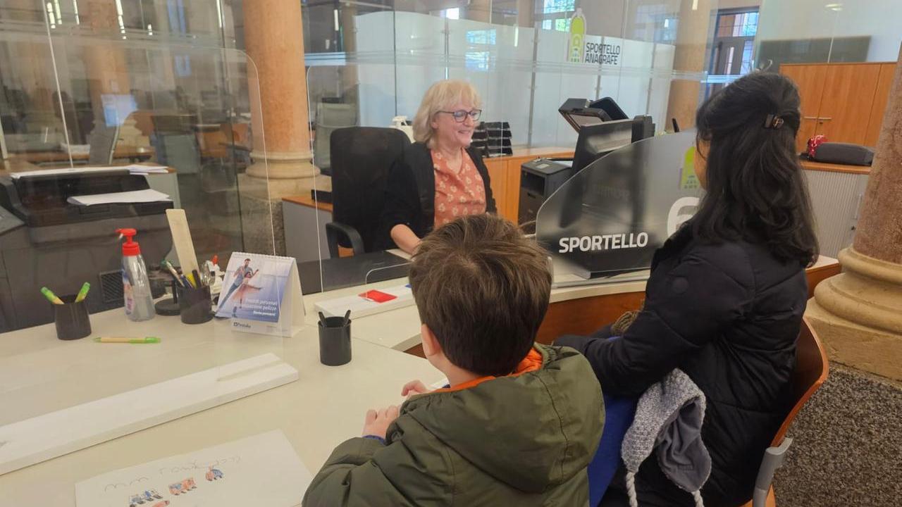 Ferrara, dall’anno prossimo stop alle carte d’identità cartacee