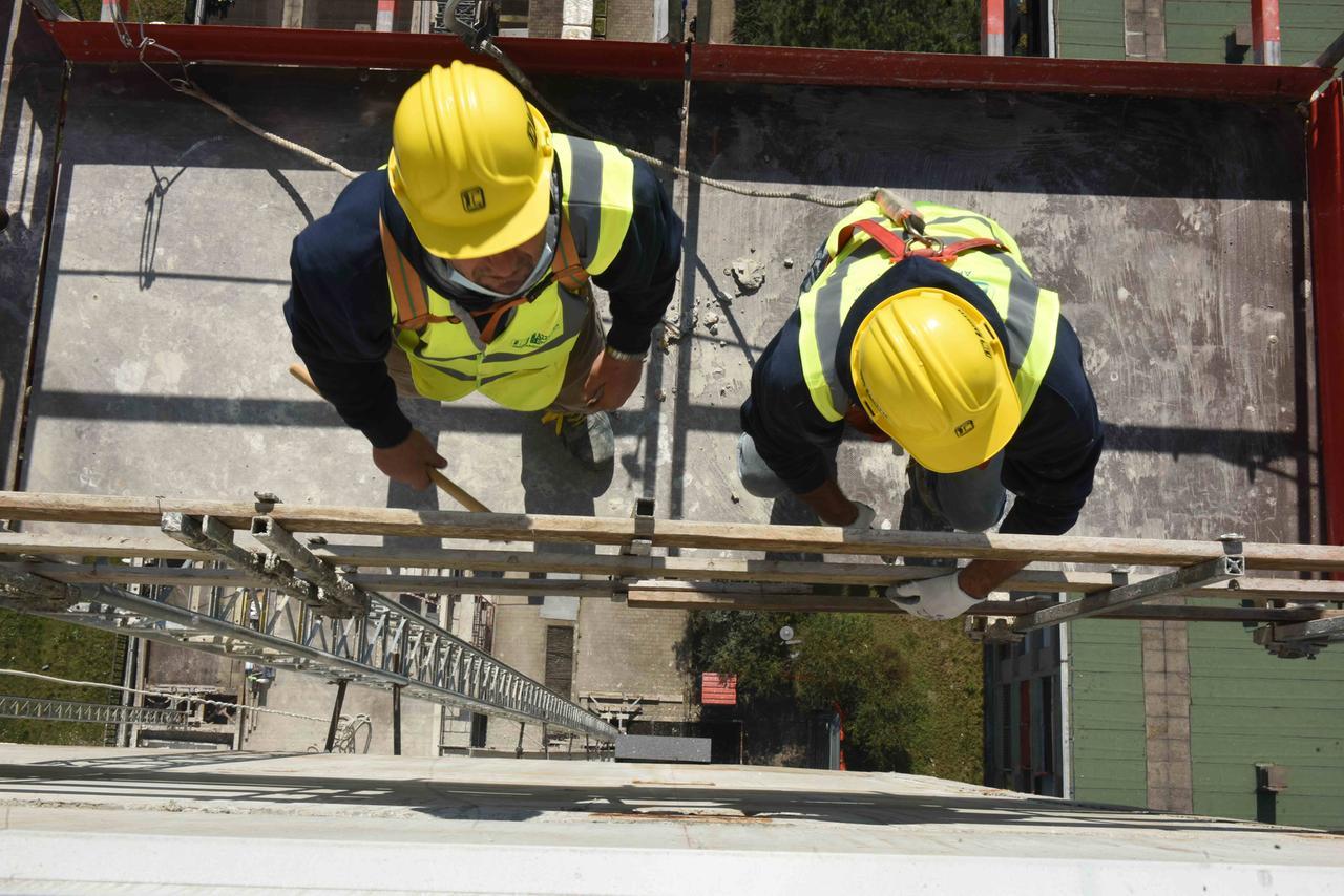 Sempre più pensionati che lavoratori: il saldo di Reggio Emilia resta positivo ma si assottiglia