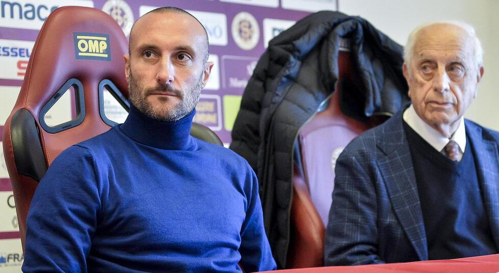 Livorno, Under 15 in campo con Lonzi. Ma negli staff rischiano di saltare altri “pezzi”