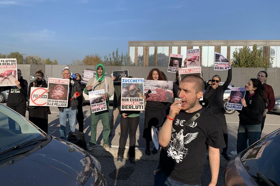 Gaibanella, animalisti da Berluti: «Basta uso di pellicce»