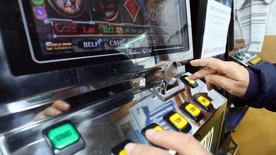 Gioco d’azzardo a Ferrara, nel 2024 spesi 235 milioni di euro
