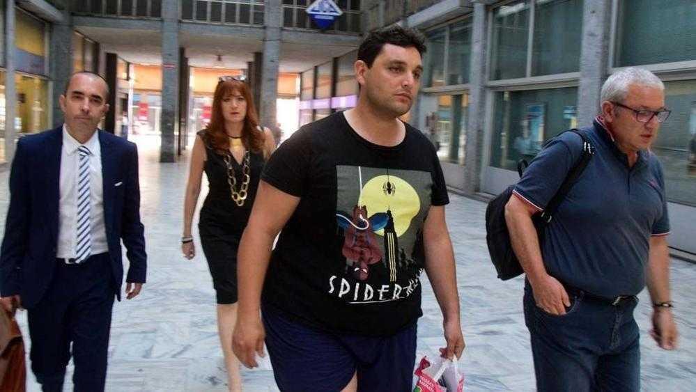 Uccise la fidanzata a San Teodoro, Dimitri Fricano torna ai domiciliari: è obeso