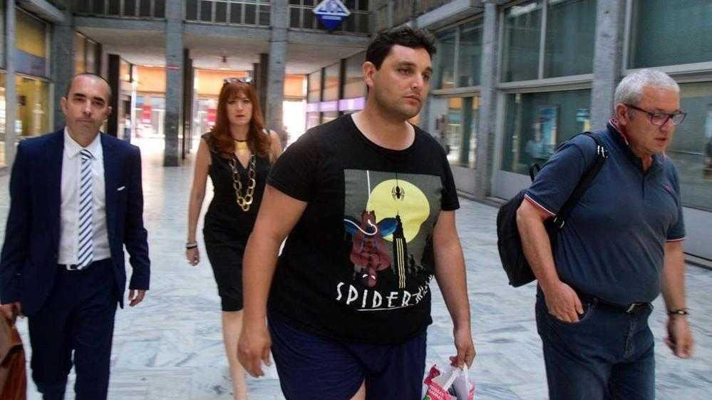 Uccise la fidanzata a San Teodoro, Dimitri Fricano torna ai domiciliari: è obeso