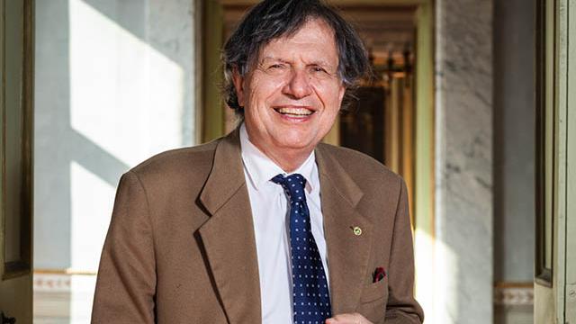 IA, la vera sfida secondo il Premio Nobel Giorgio Parisi: «Dove aumenta la produttività si riduca la settimana lavorativa a 32 ore, ma non i salari»