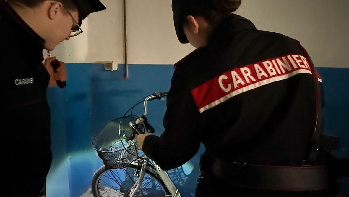Sorpreso a rubare una bici, denunciato per furto a Lido Nazioni