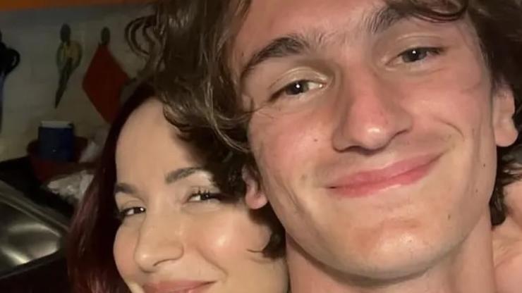 Andrea Delogu, il primo video dopo la morte del giovane fratello: «Evan era un ragazzo straordinario»