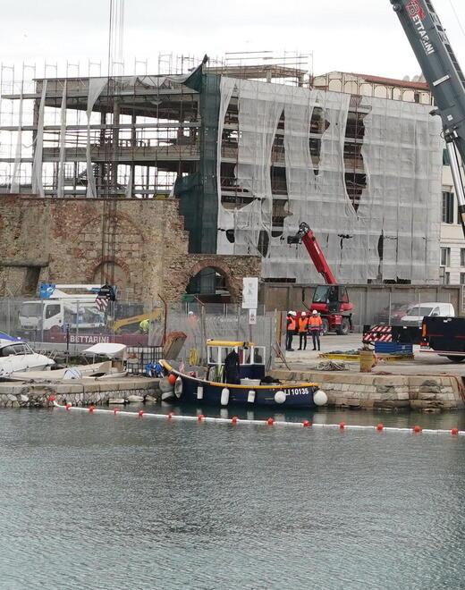 Livorno, i problemi delle scuole: al Niccolini-Palli è miraggio palestra. L’Enriques chiede lumi su Calafati<br>
