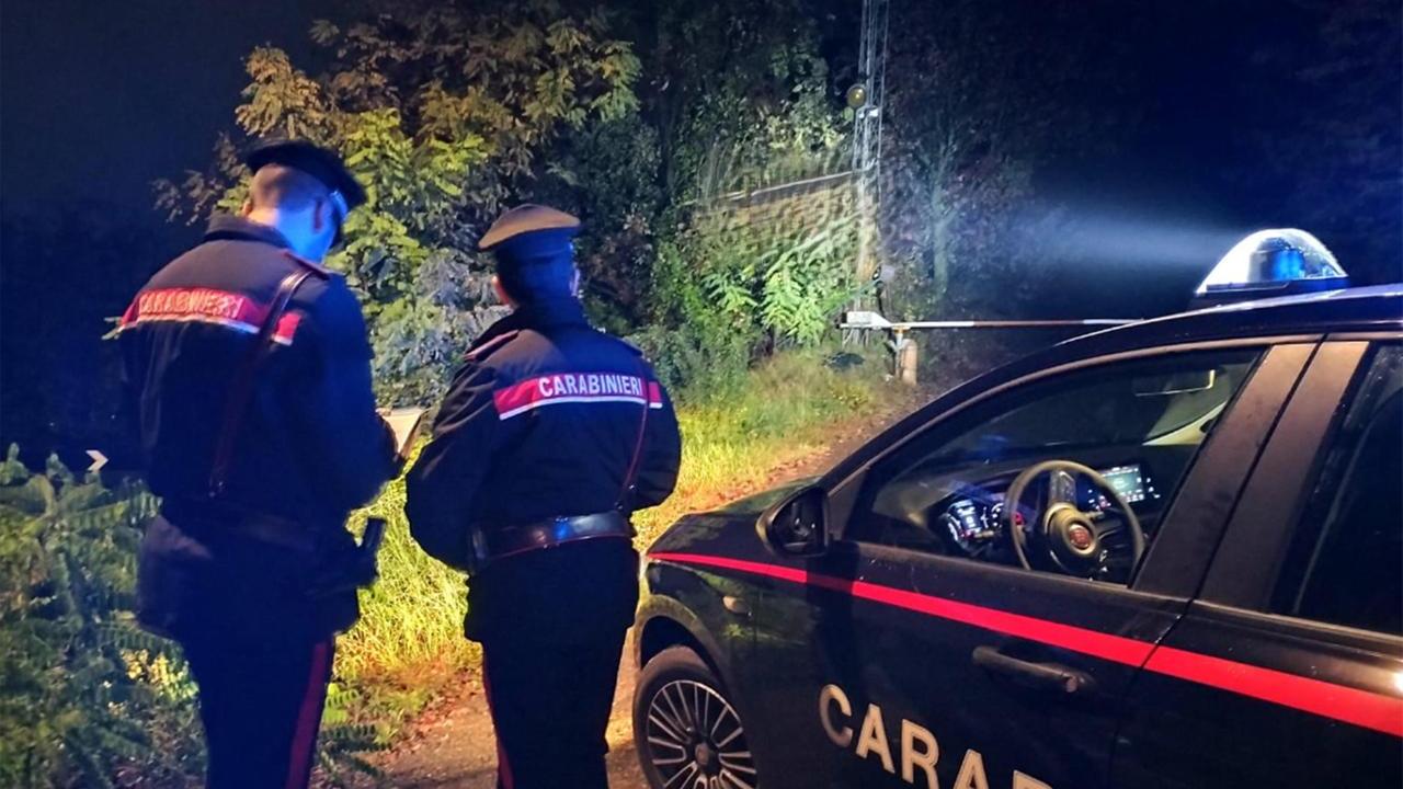 Accendono un braciere per scaldarsi in casa e restano intossicati dal monossido