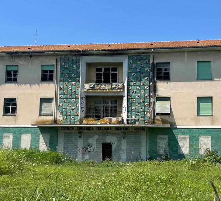 
	L'ex colonia

