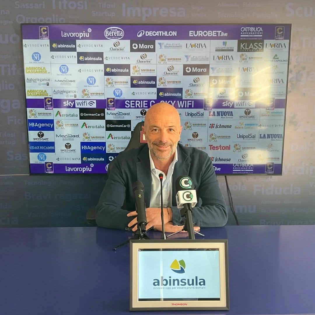 Il ritorno in panchina di Alfonso Greco: «Tutte le energie per salvare la Torres»