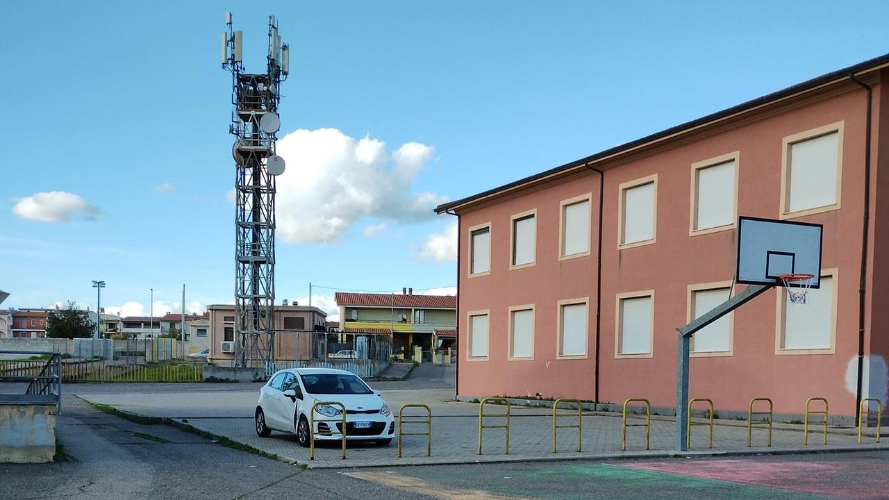 Il ripetitore di via Carlo Alberto a Sedilo