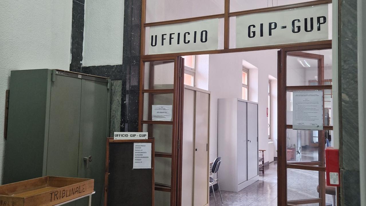 Sassari, aggredirono un militare con pugni e testate: no del gup al patteggiamento, pene troppo lievi