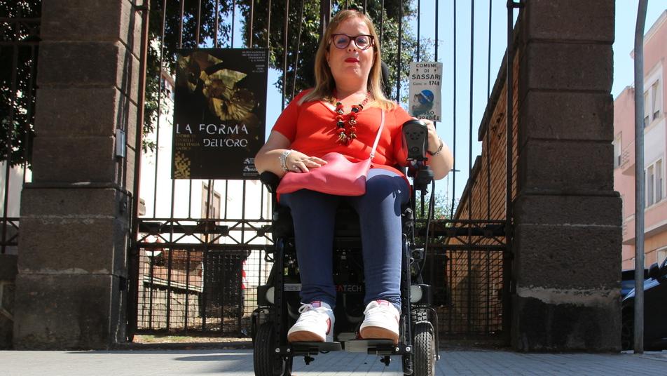 Sassari, negli ospedali mancano i sollevatore: disabili e anziani spostati a braccia