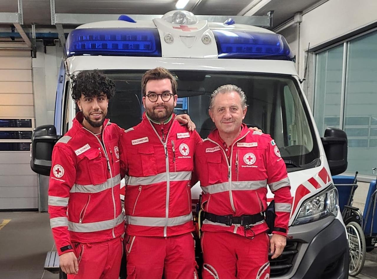 Il bimbo ha fretta di nascere: il parto avviene in ambulanza