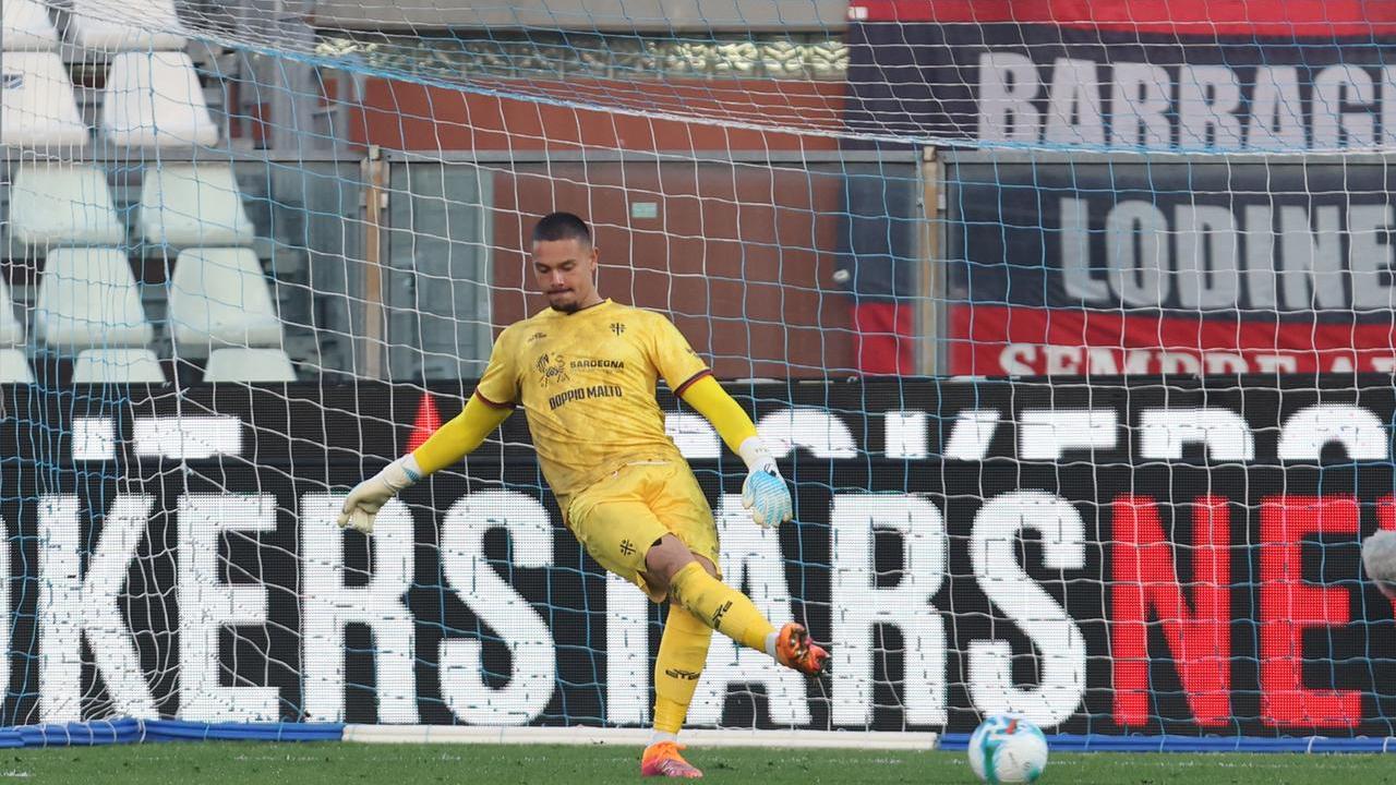 Il portiere Elia Caprile si racconta: la convocazione in Nazionale, il mito Buffon, i sacrifici, la gioia della paternità