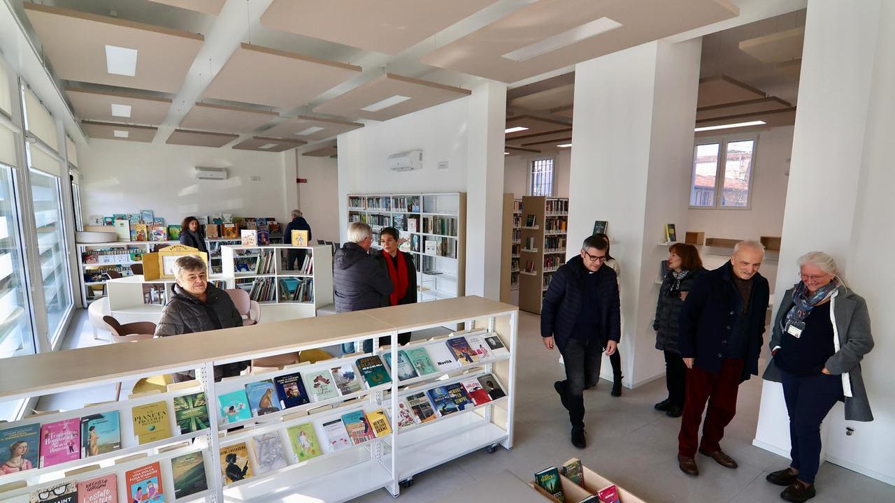 Ferrara, biblioteca Tebaldi ampliata e rinnovata. Fabbri: «Investiti 300mila euro»