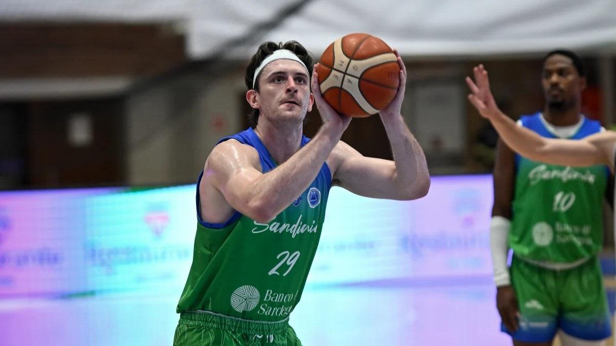 
	<strong>Nick McGlynn</strong>

